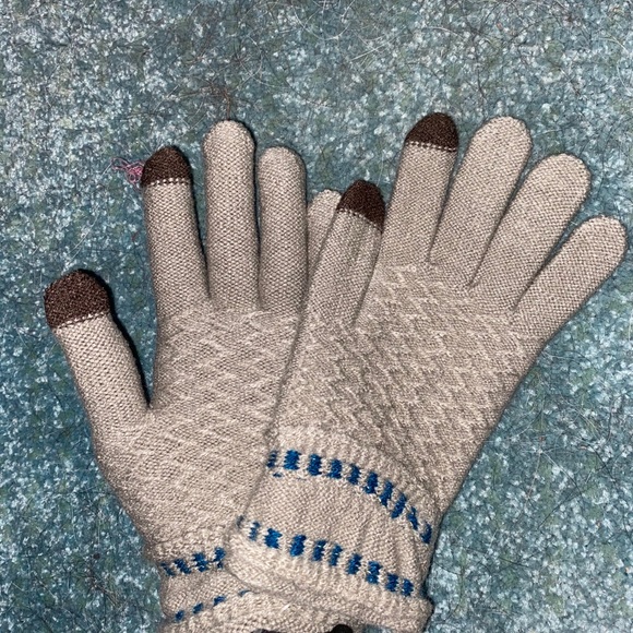 Touchscreen Technology Gloves ⛄️ - Picture 2 of 2